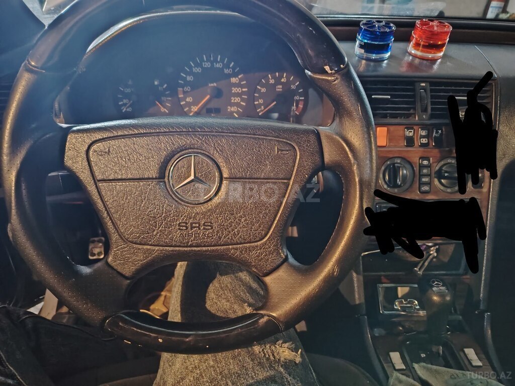 Mercedes C 180