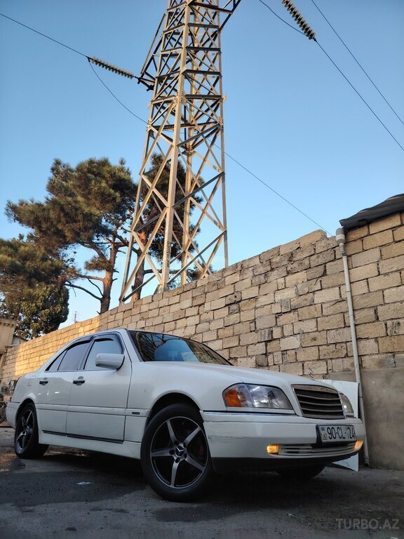 Mercedes C 180