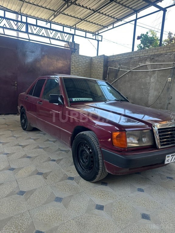 Mercedes 190