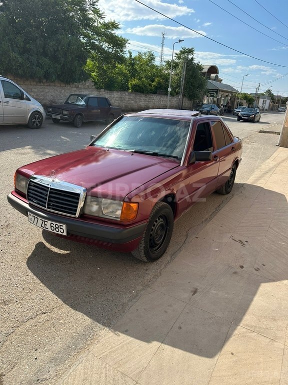 Mercedes 190