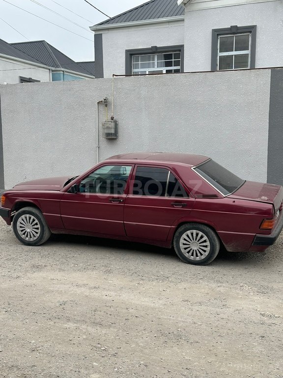 Mercedes 190