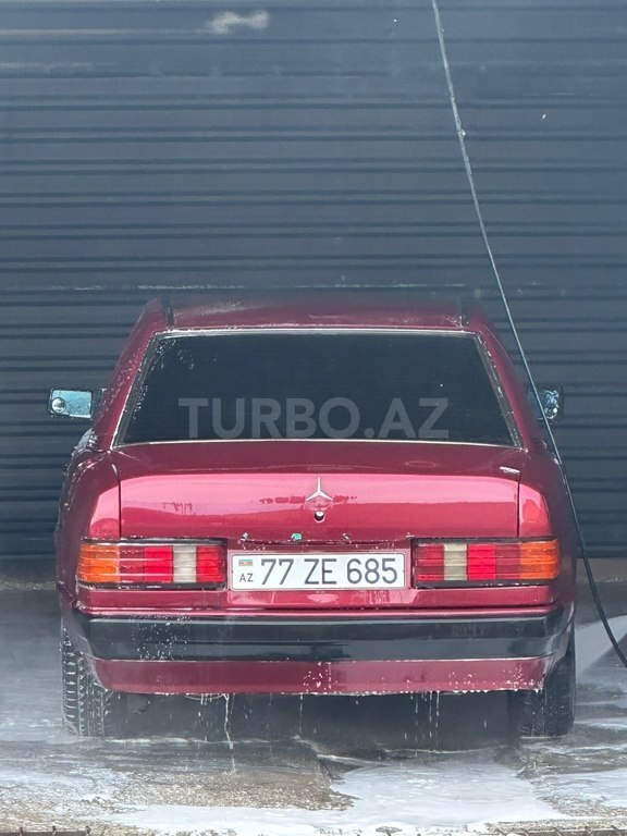 Mercedes 190