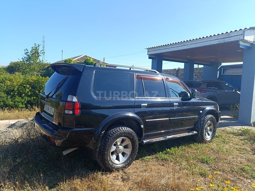 Mitsubishi Pajero Sport