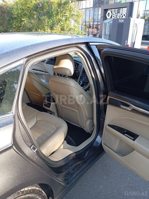 Ford Fusion (North America)