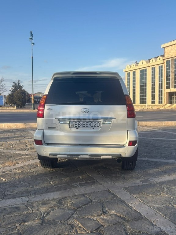 Toyota Land Cruiser Prado