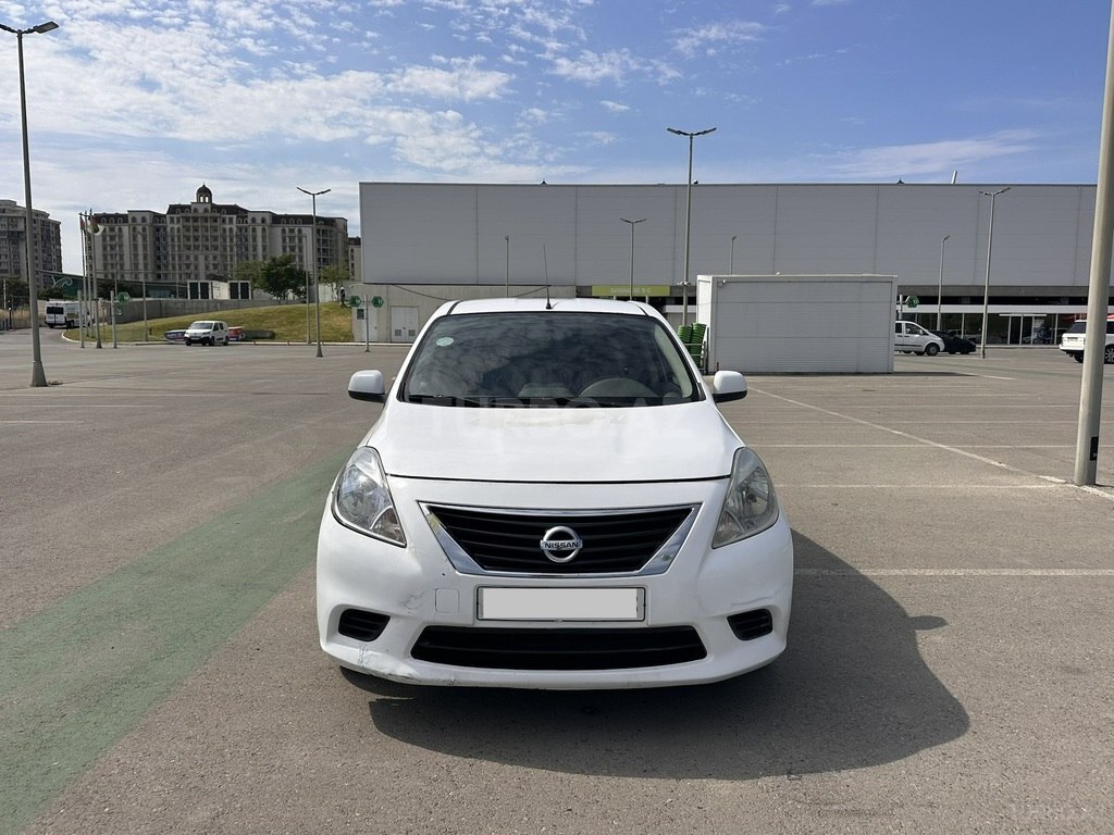 Nissan Sunny
