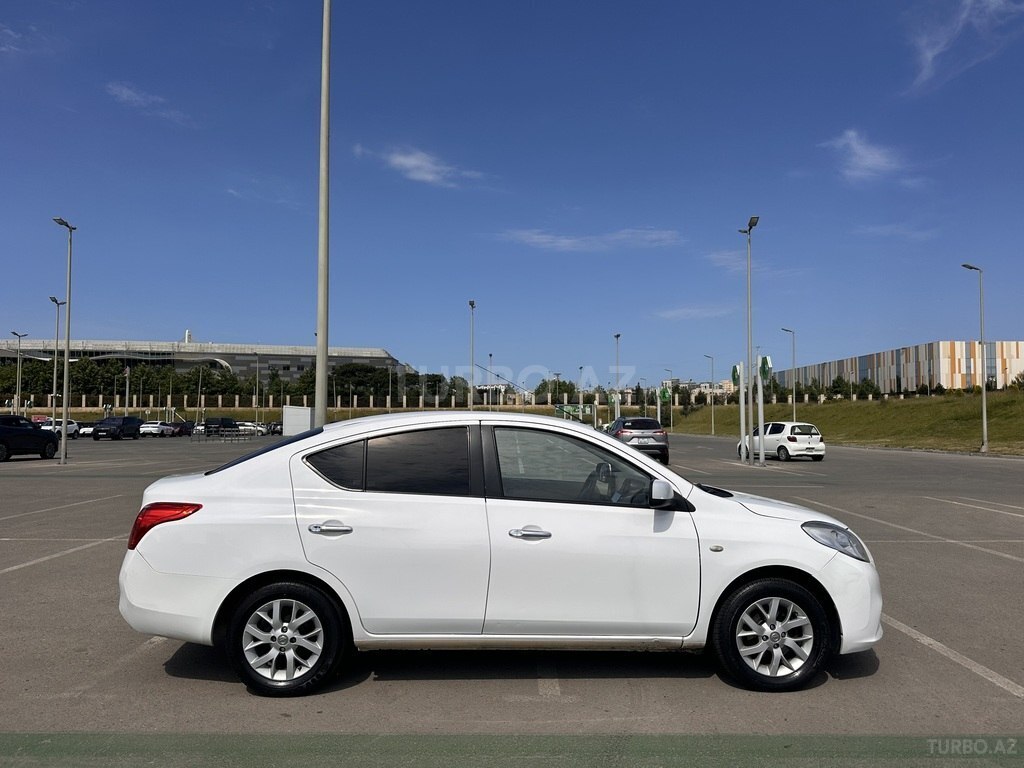 Nissan Sunny