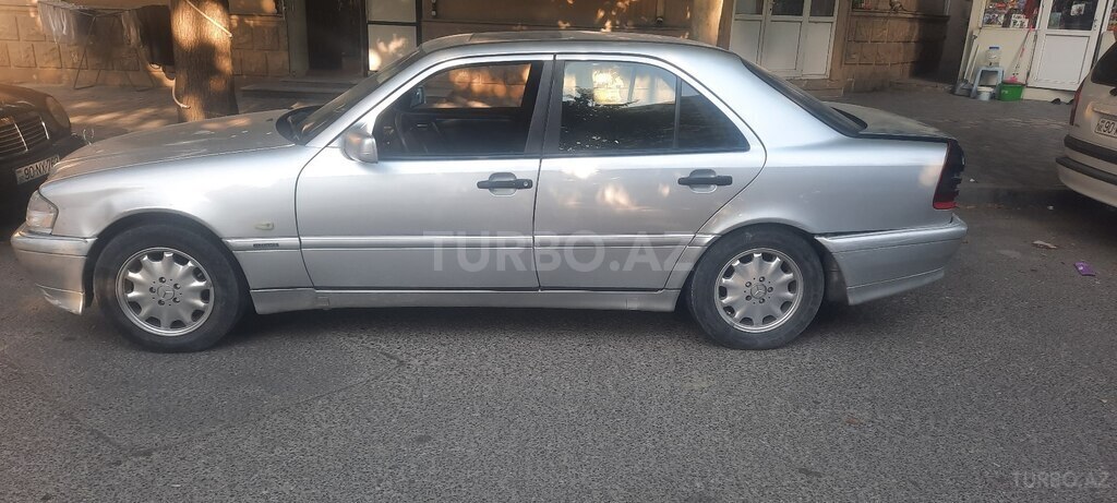 Mercedes C 220