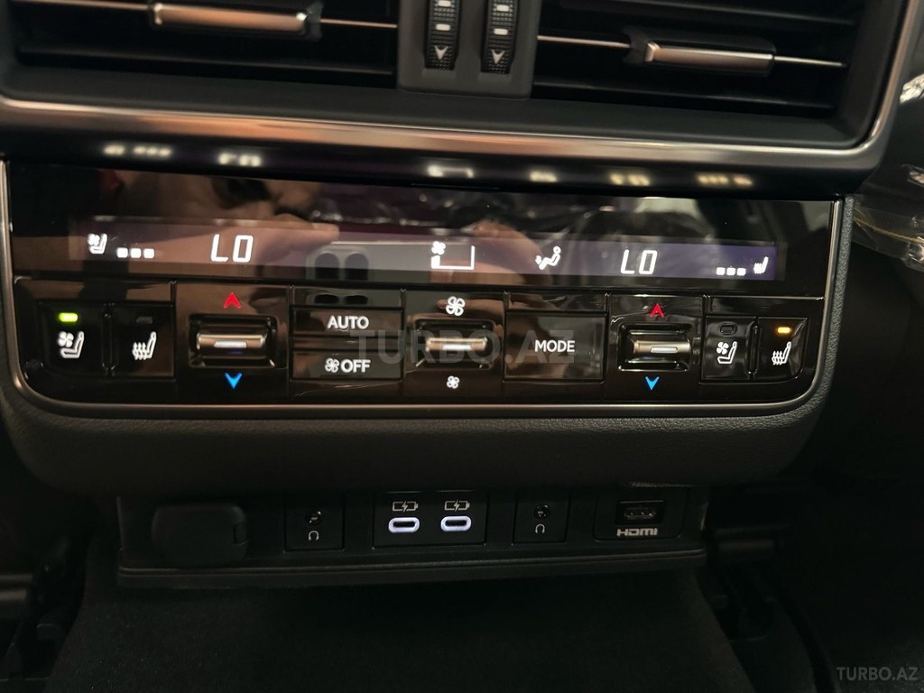 Lexus LX 600