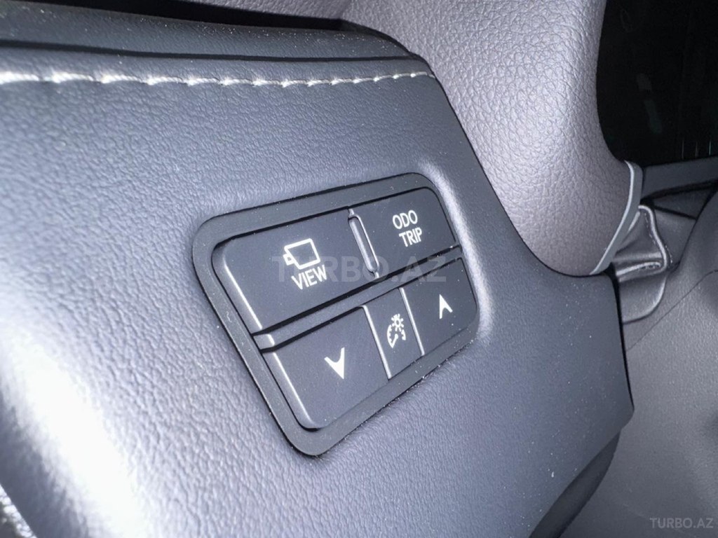 Lexus LX 600