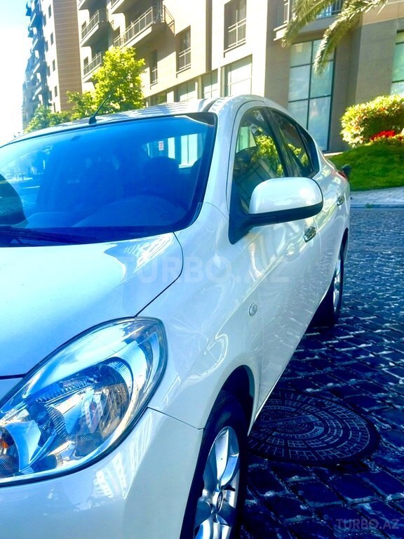 Nissan Sunny