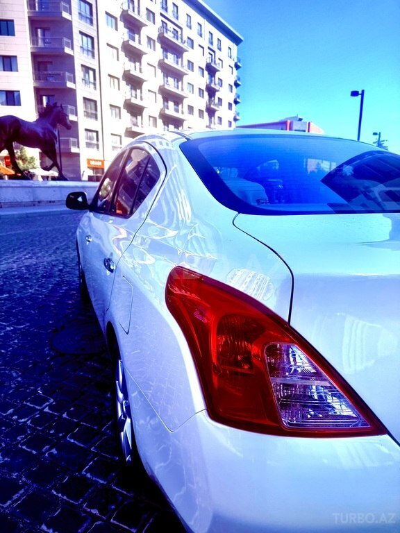 Nissan Sunny