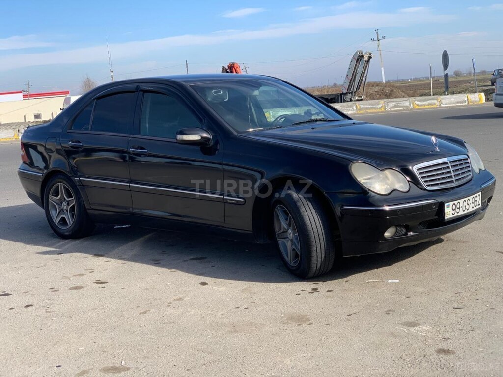 Mercedes C 200