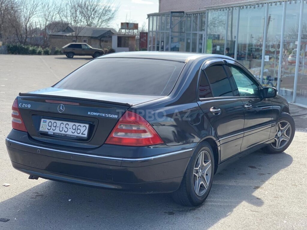 Mercedes C 200