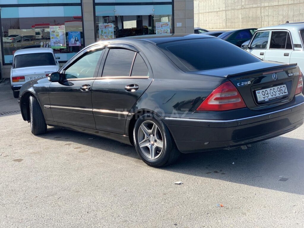 Mercedes C 200