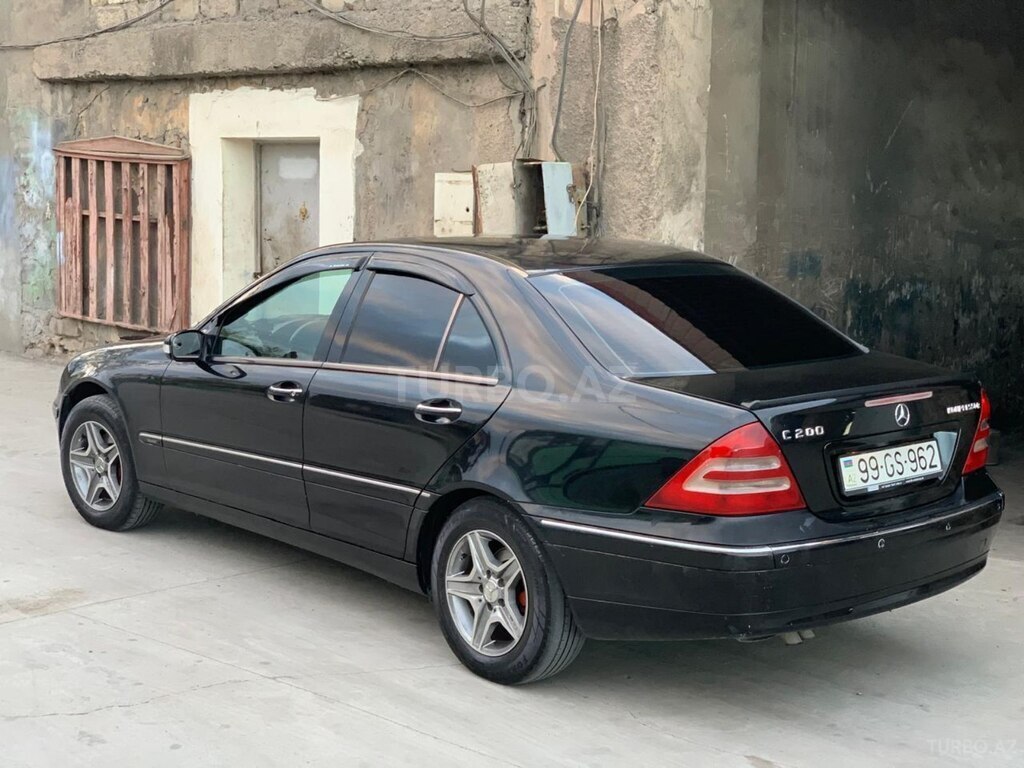 Mercedes C 200