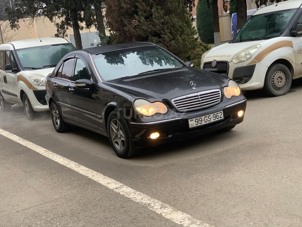 Mercedes C 200