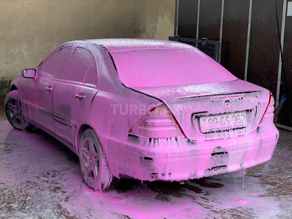 Mercedes C 200