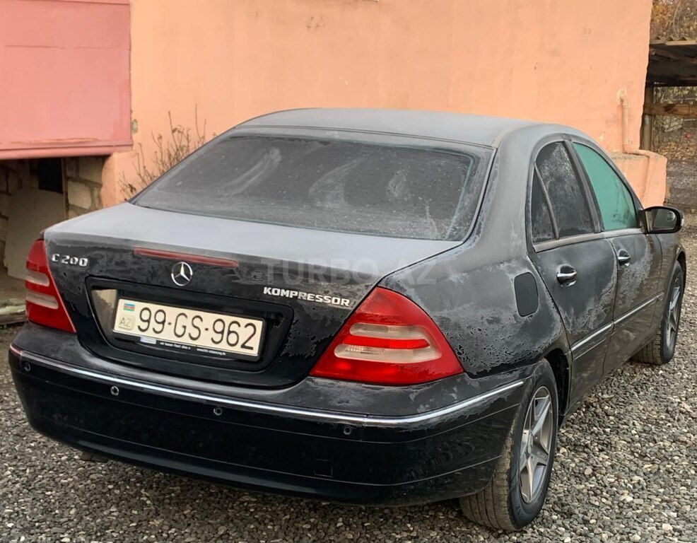 Mercedes C 200