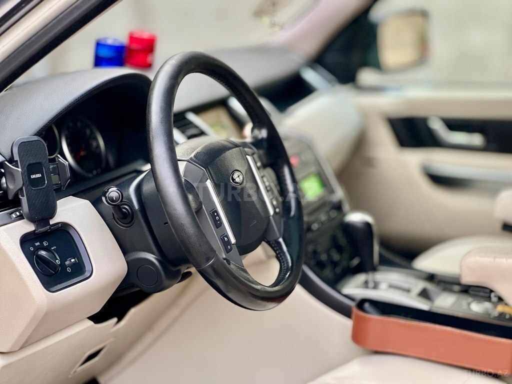Land Rover RR Sport