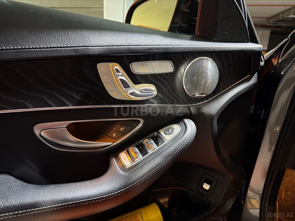 Mercedes C 300
