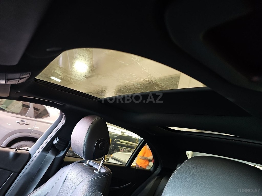 Mercedes E 300 4MATIC