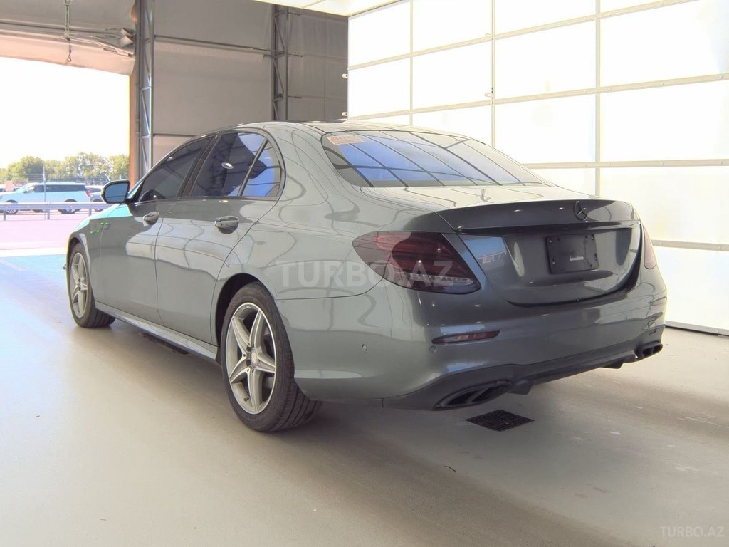 Mercedes E 300 4MATIC