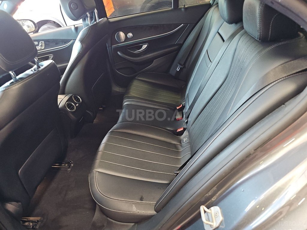 Mercedes E 300 4MATIC