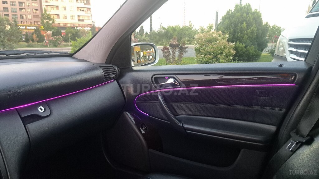 Mercedes C 200