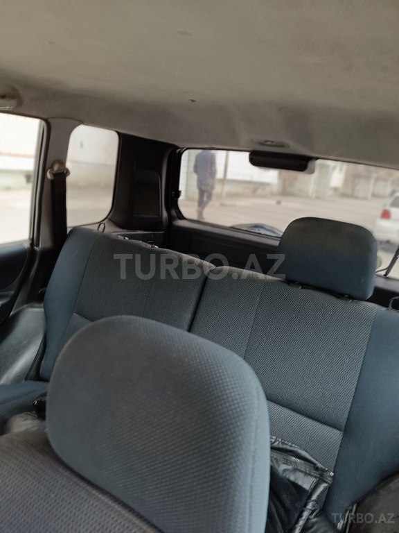 Mitsubishi Pajero io