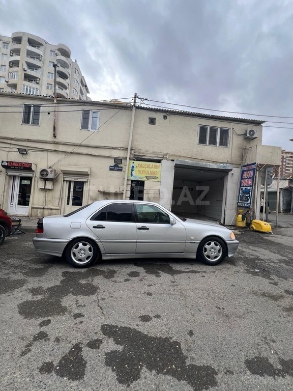 Mercedes C 220