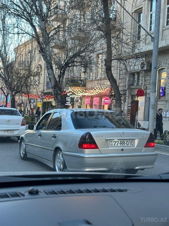 Mercedes C 220