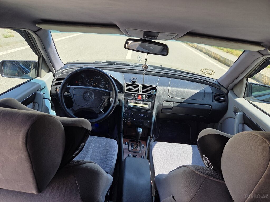 Mercedes C 220