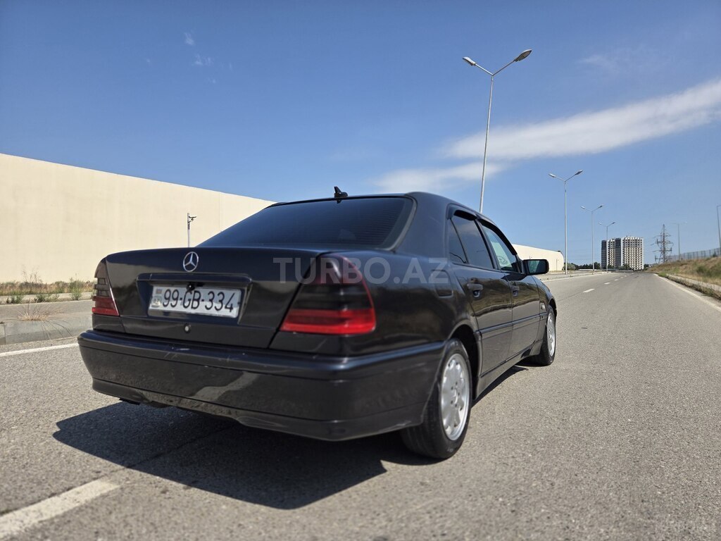 Mercedes C 220