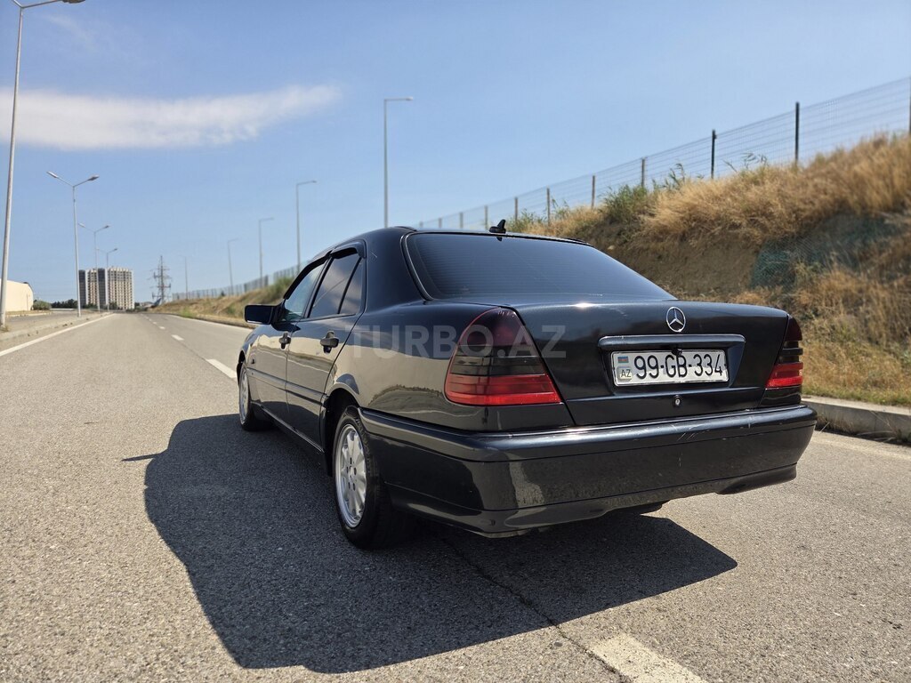 Mercedes C 220