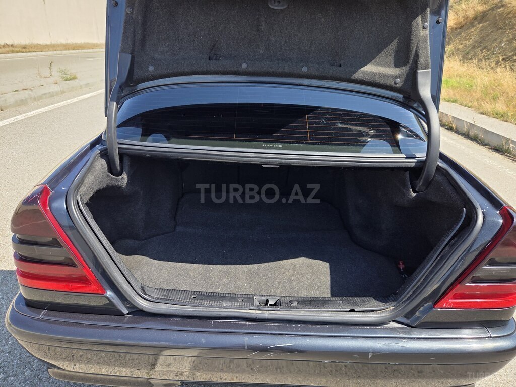 Mercedes C 220