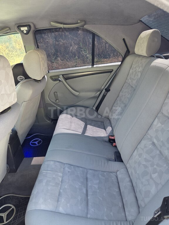 Mercedes C 220
