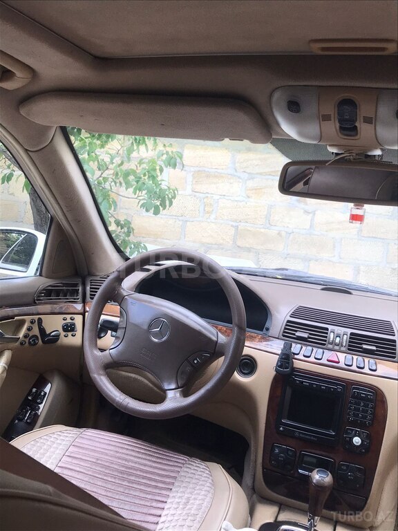 Mercedes S 320