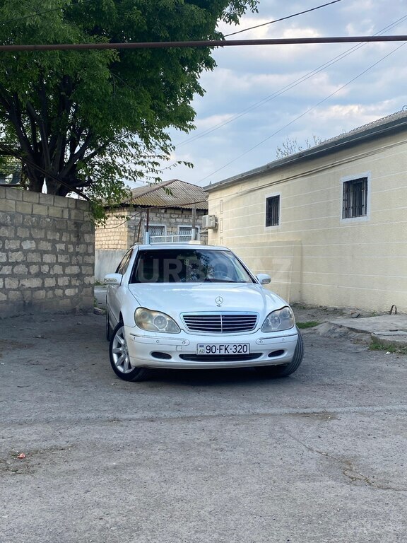 Mercedes S 320