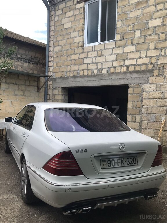 Mercedes S 320