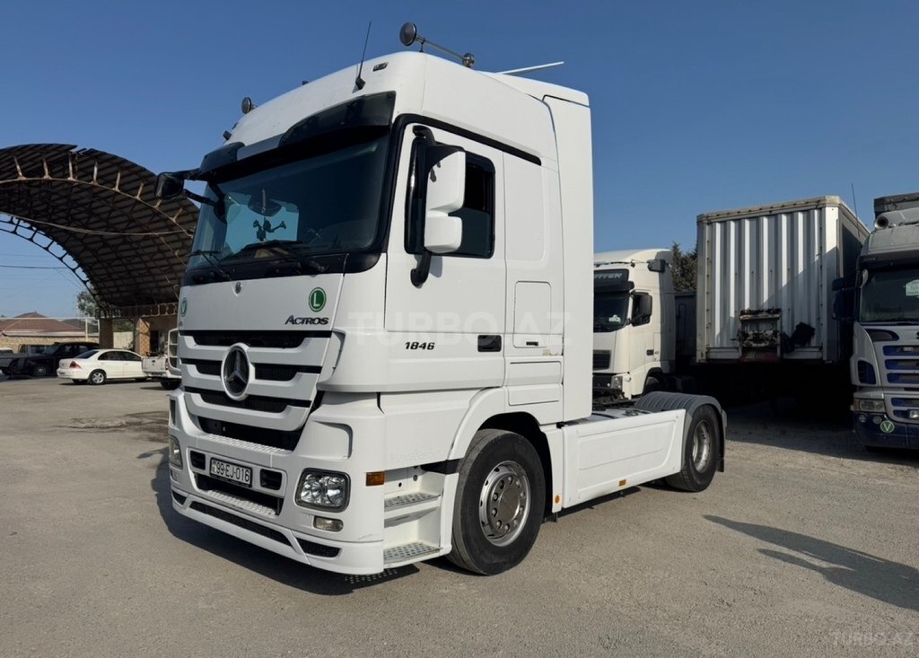 Mercedes Actros 1846