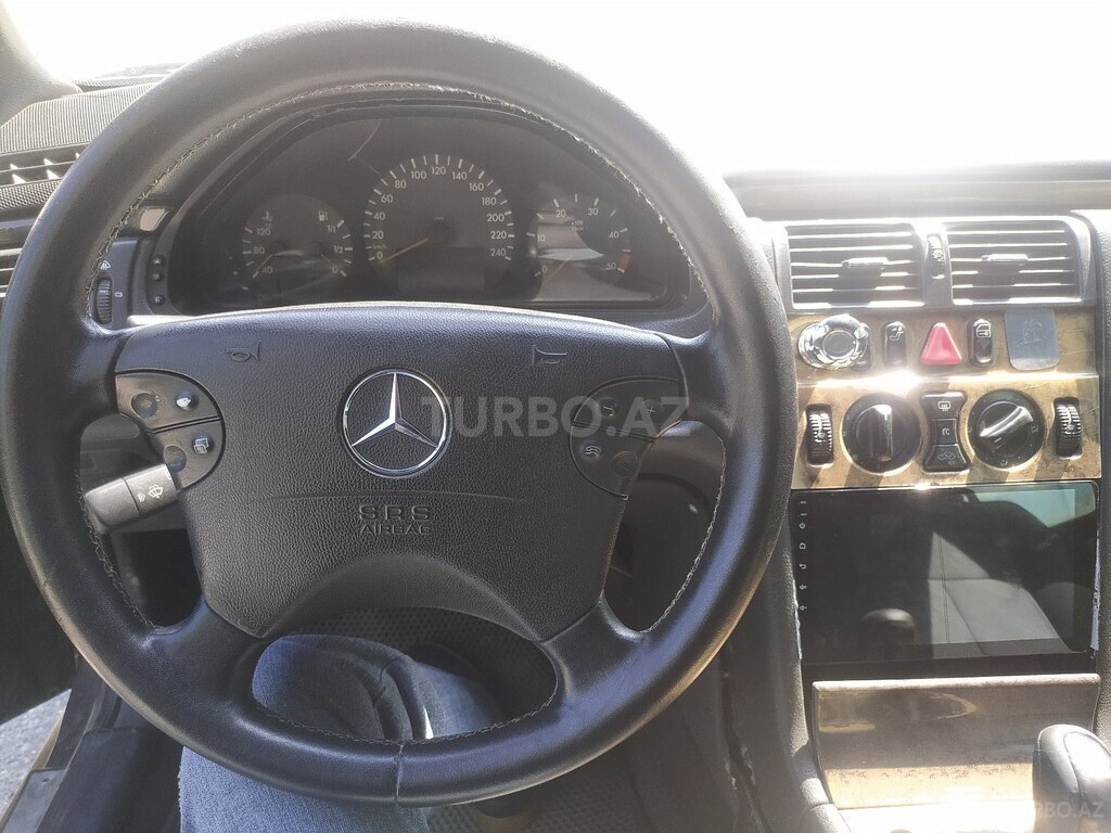 Mercedes C 220