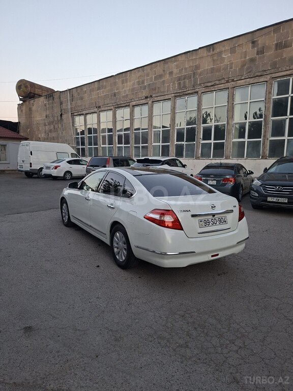 Nissan Teana