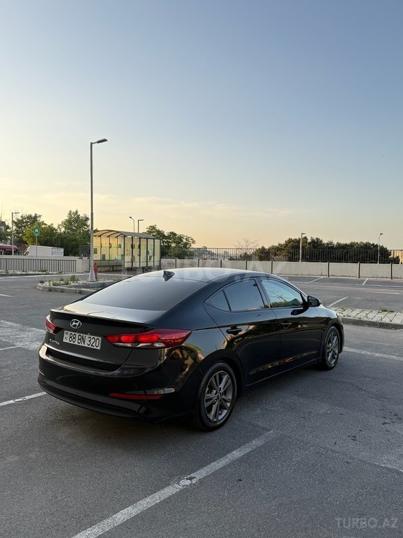 Hyundai Elantra