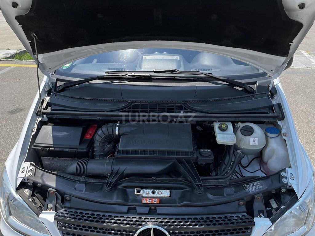 Mercedes Vito 111