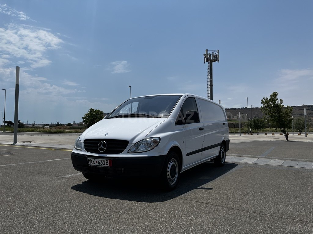 Mercedes Vito 111