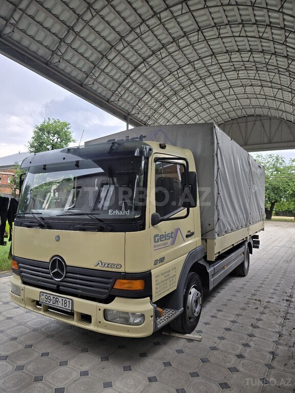 Mercedes Atego 815