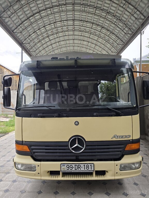 Mercedes Atego 815