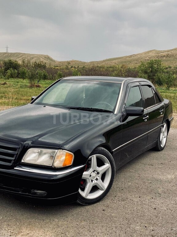 Mercedes C 230