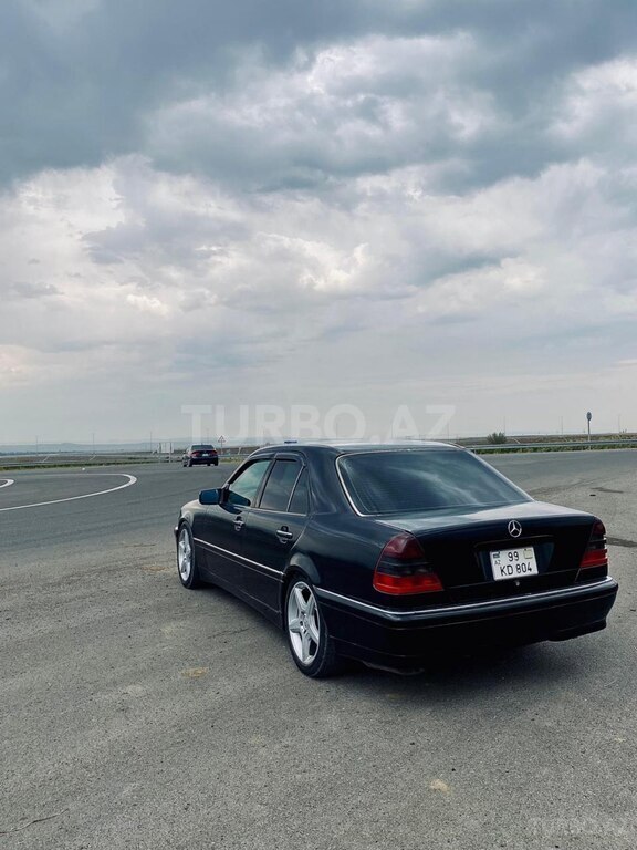 Mercedes C 230
